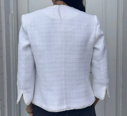 Bariloche - 3/4 Sleeve Collarless Blazer in White