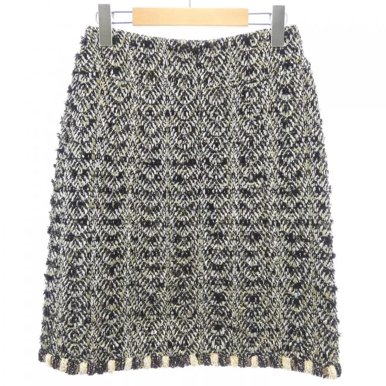 CHANEL METIERS D'ART TWEED MINI SKIRT