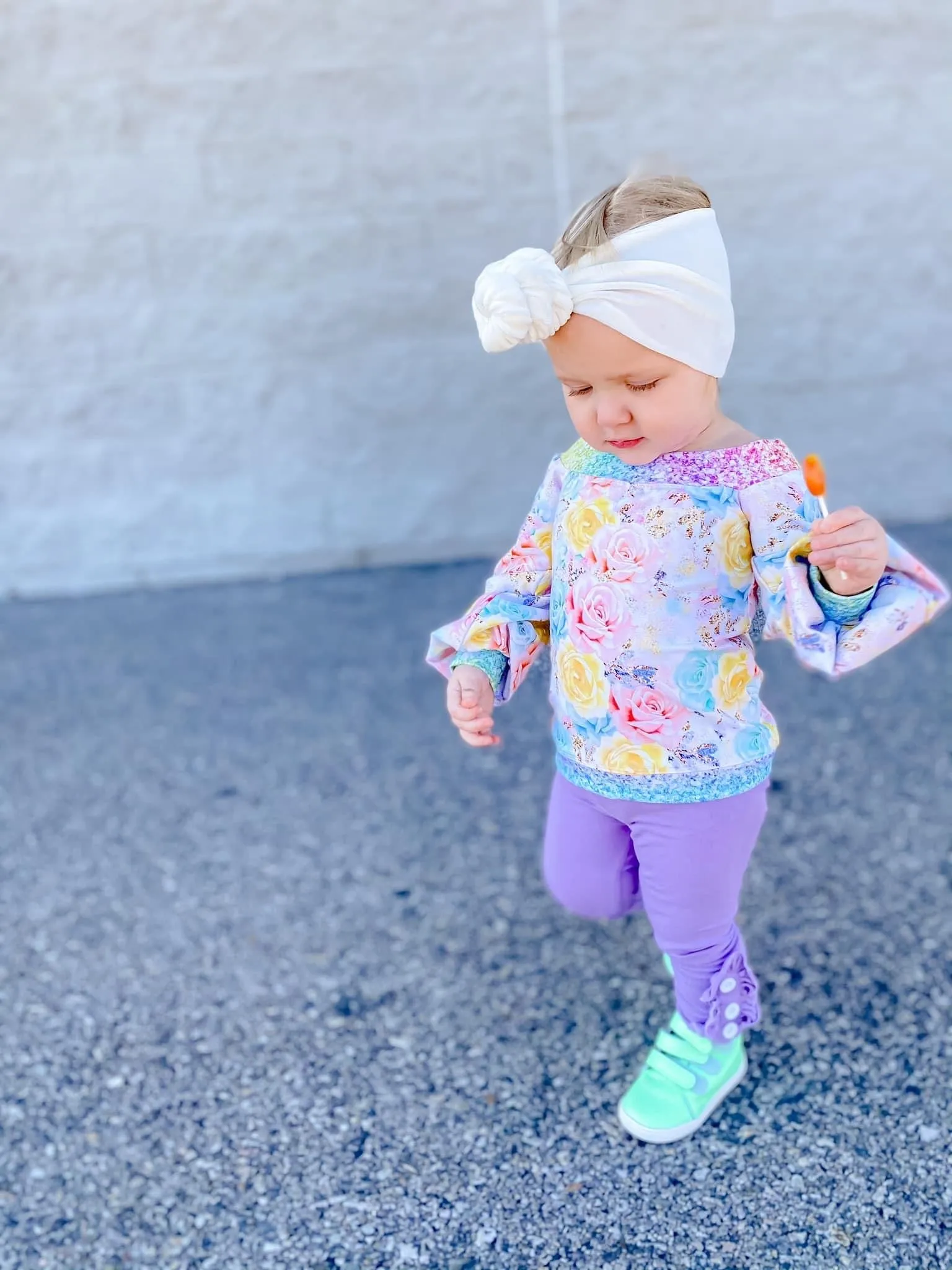 Purple Ruffle Button Leggings