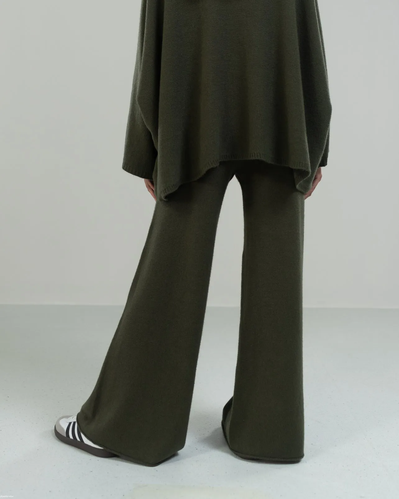 Relaxed Pants | Khaki